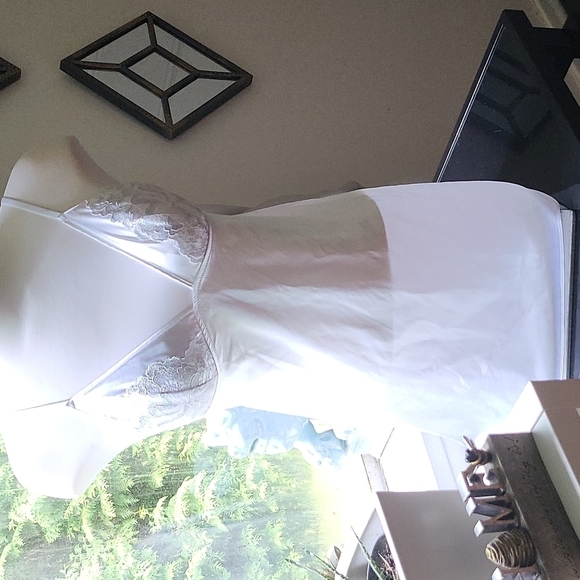 la Senza Satin Chemise Bra Top Lingerie White Size Small - Picture 1 of 5